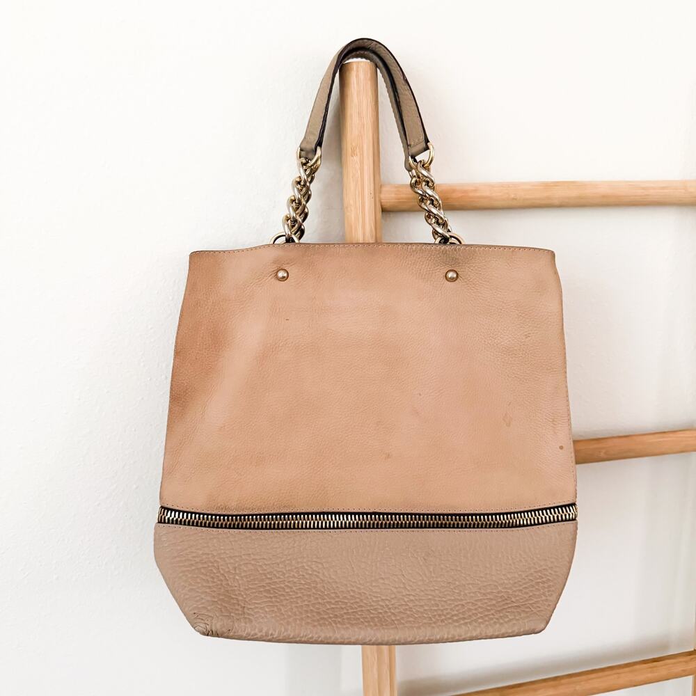 Carolina Herrera CH Leather Tote Beige Gold Chain Shoulder Bag Large Spain